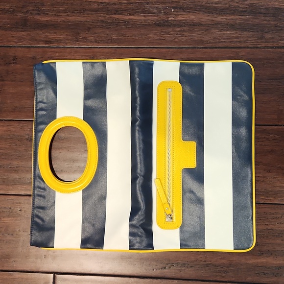 Kate Spade clutch - Picture 2 of 6
